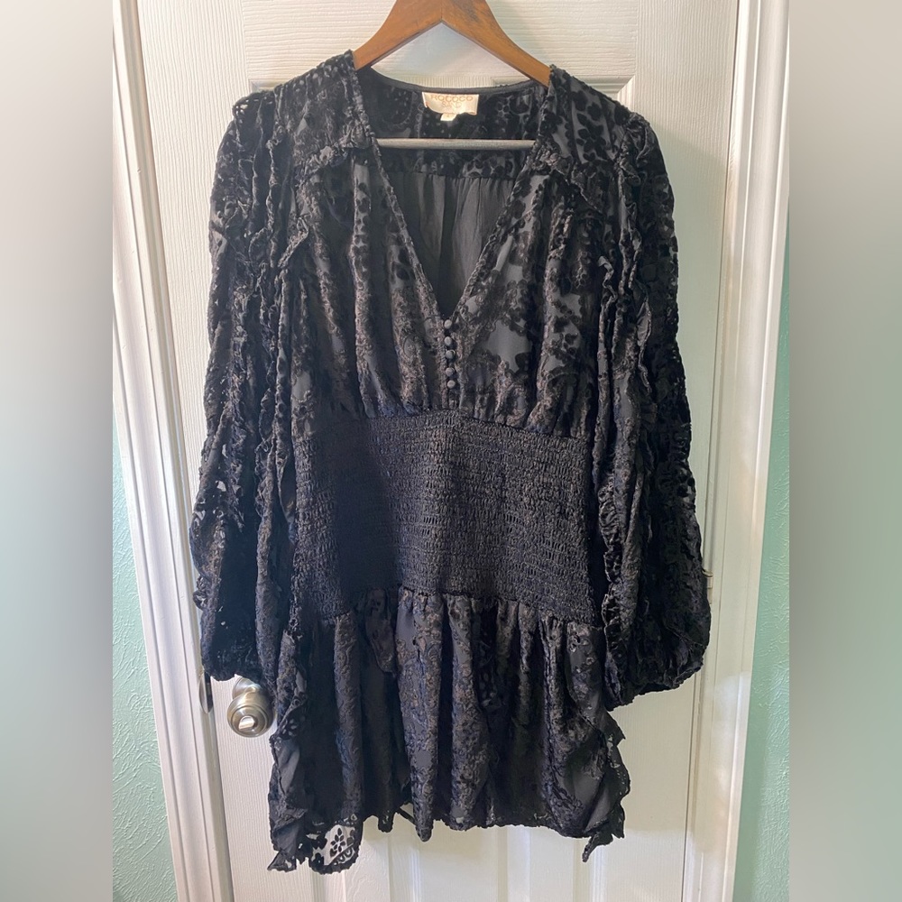 Rococo Sand Sade Dress in Black - Picture 6 of 9